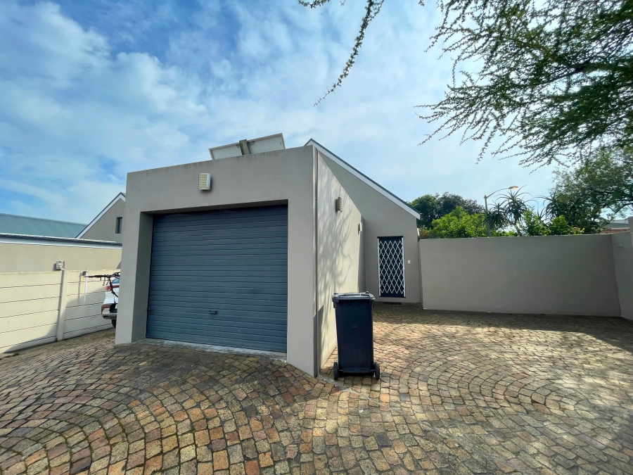 To Let 2 Bedroom Property for Rent in Kenridge Western Cape